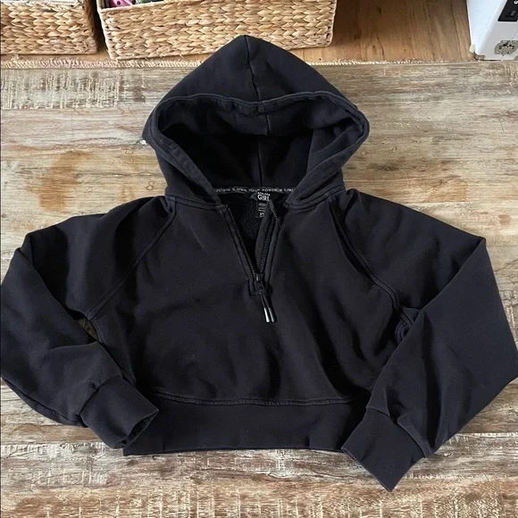 Athleta Girl cropped  Half-Zip sweatshirt