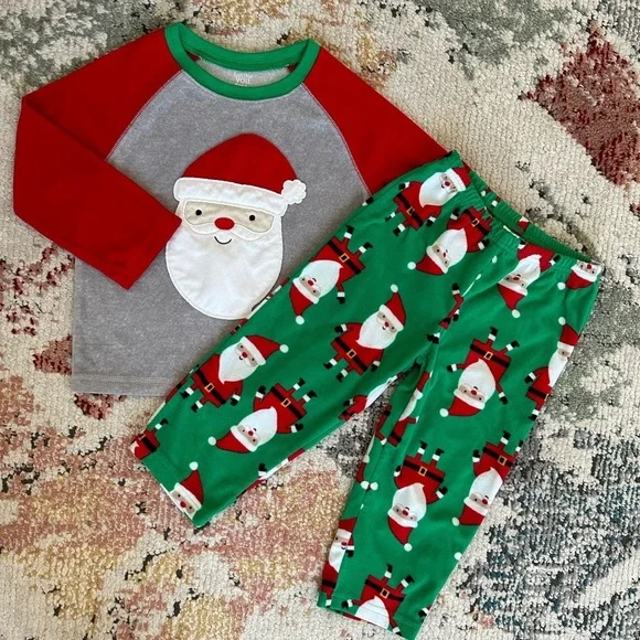 Carter's Santa Christmas fleece Pajamas Set 3T Toddler Boy Girl  Nearly new