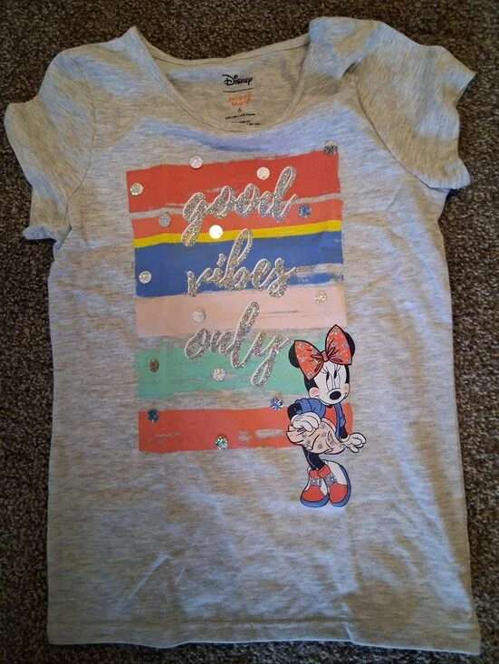 Disney Gray Tee w Minnie Mouse