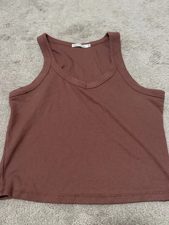 Heart Hips Ribbed V-Neck Cropped Tank - Brown