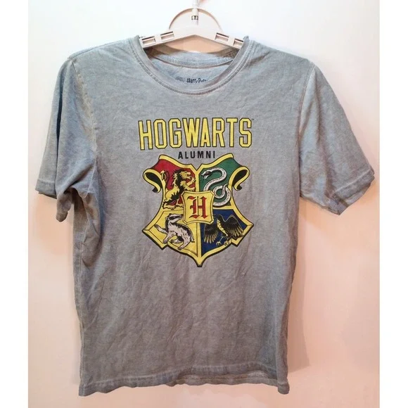 Harry Potter Hogwarts Alumni Boy's T-Shirt, Size 18 XL, Gray
