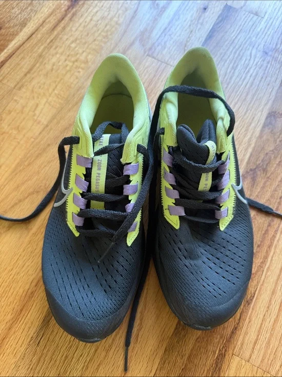 Nike Kids Air Zoom Pegasus 38 GS Black and Neon Green Athletic Shoes