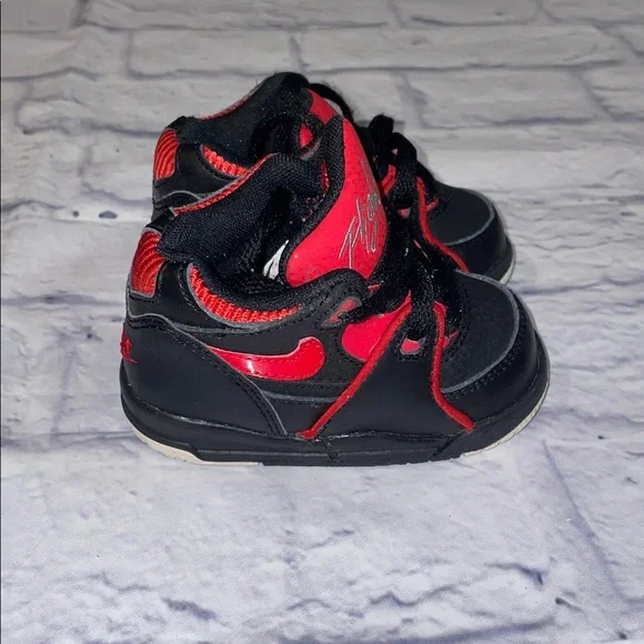 Nike Flight Black and Red Size 4c