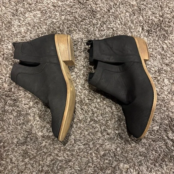 Black Ankle Boots with Tan Sole