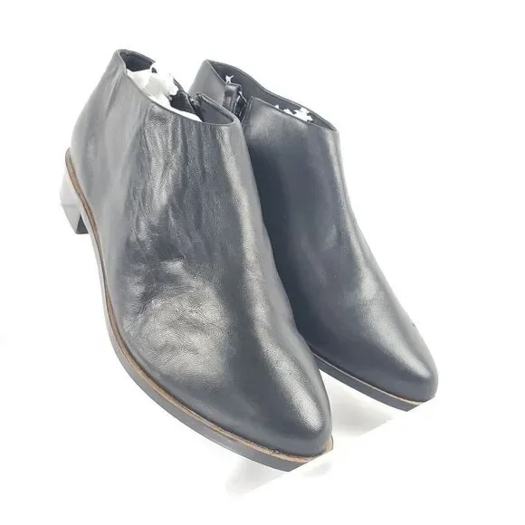 KDB women’s‎ Black Leather Ankle Boots Sz 7.5 NWT side zipper