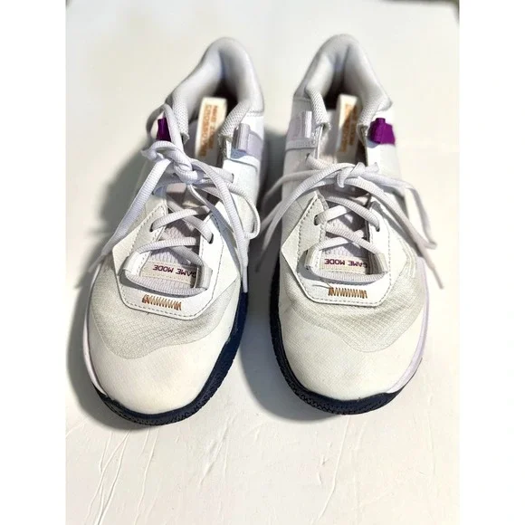 Girls Nike Athletic Shoes Size 6Y  Style: DC5216-102 Color: White Purple Accent