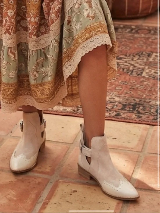 MUSSE & CLOUD Western Inspired Ankle Boots Beige Suede Leather Sz 6 (37)