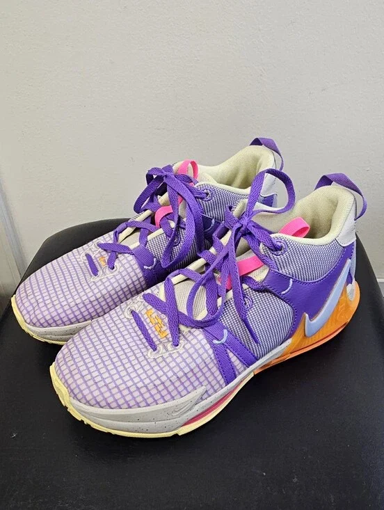 Nike LeBron Witness 7 GS Action Grape Orange Youth Size 6.5Y Basketball Shoes