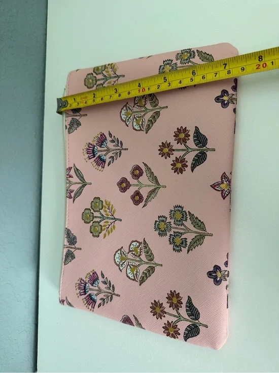 Pencil or make up case