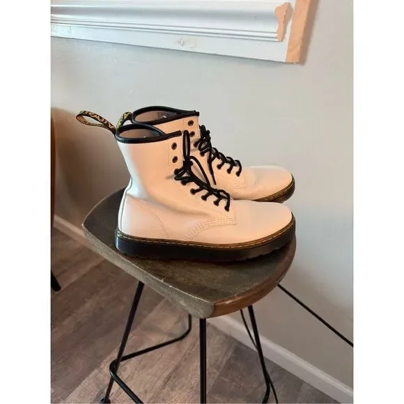 Dr. Martens Zavala White Lace Up Combat Boots sz 10 EUC