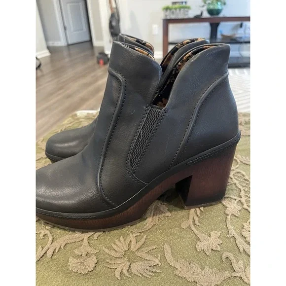 Korks Womens 8.5‎ Robin Y2K Clog Platform Chunky Faux Wooden Heel Bootie Black