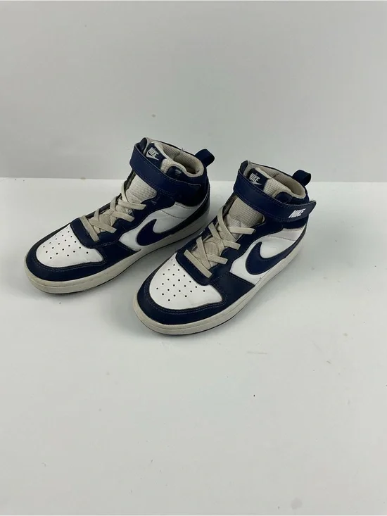 Nike Kids High-Top Sneakers in Navy and White these are in need of sole inserts