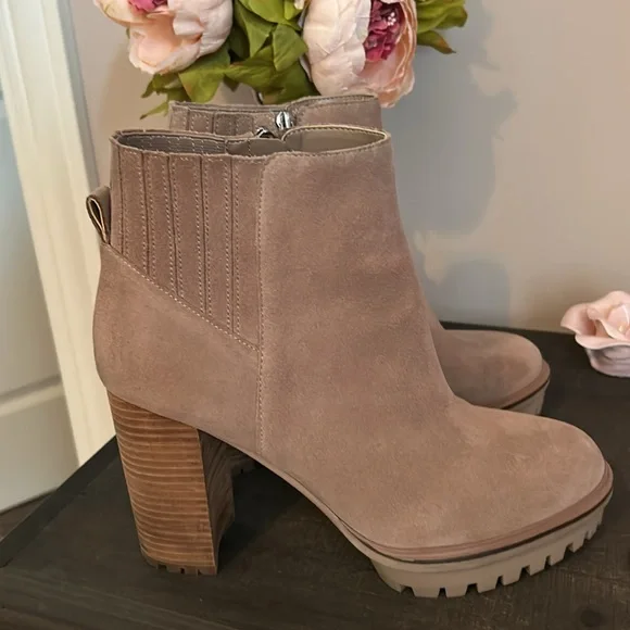 Vince Camuto Boots(size 10)