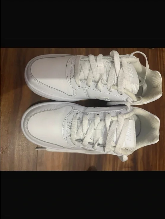 Nike Kids White Low-Top Sneakers