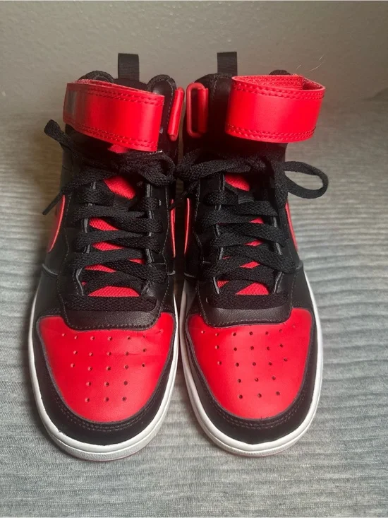 Nike Court Borough Mid 2 GS Size 5y  Retro Black Red