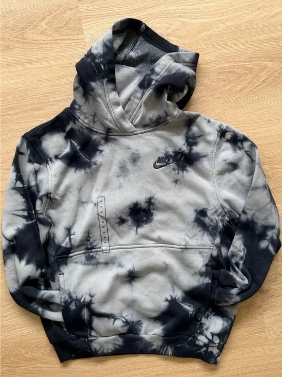 Nike Tie-Dye Black & Gray Hoodie Boys Med‎ NWT