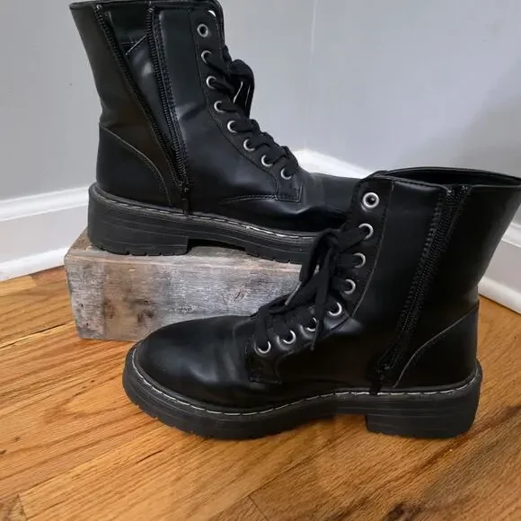 Shiny Black Lace Up Combat Boots Side Zip Platform 7.5M