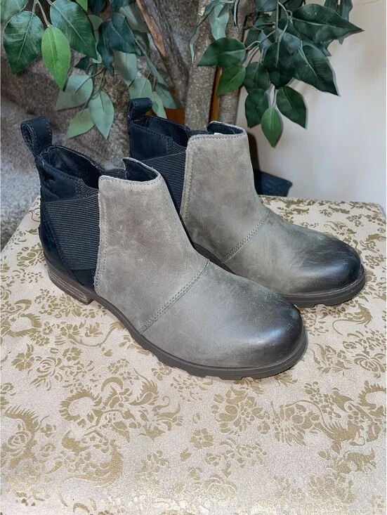 Sorel Emelie Chelsea Boot Quarry/Black Size 6