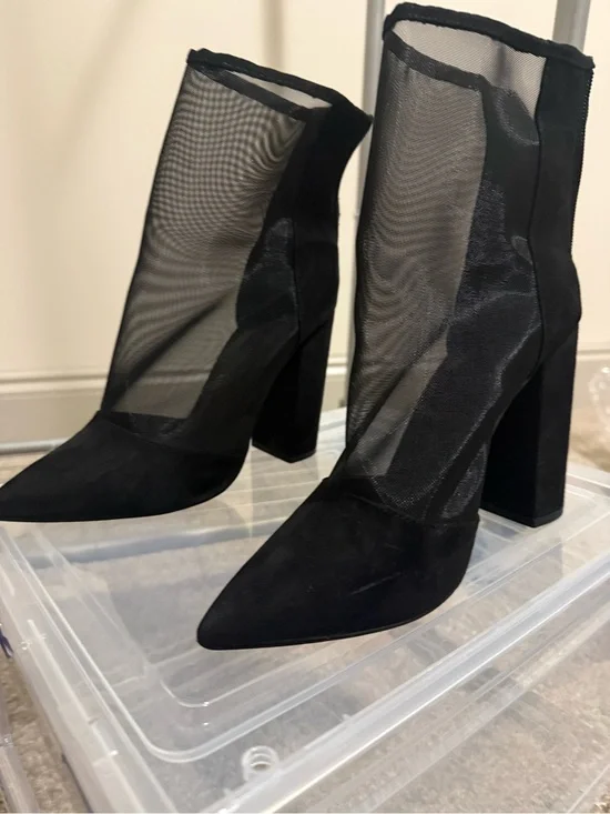 Forever 21 Black Mesh & Suede Pointed Block Heel Ankle Boots