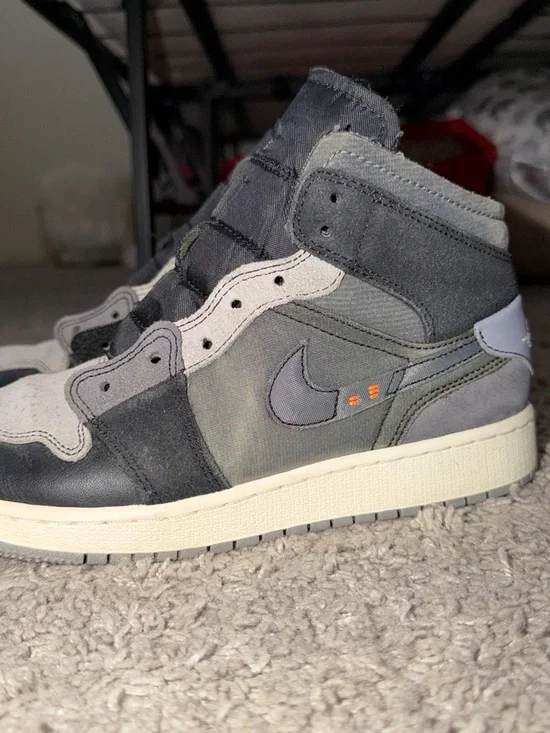 Nike Kids High-Top Sneakers in Gray and Cream