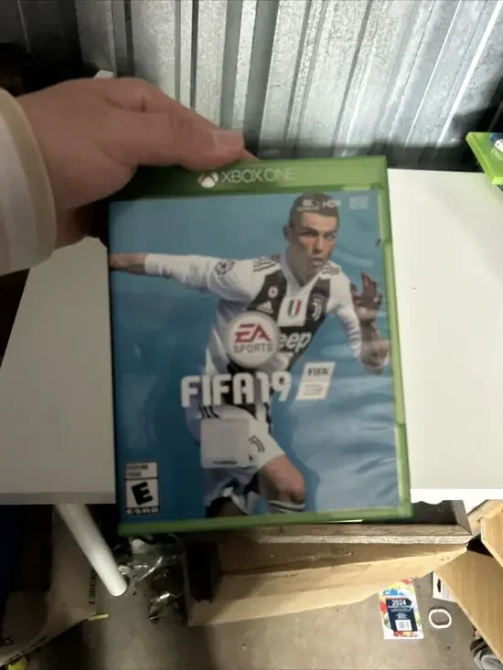 FIFA 19 (Microsoft Xbox One) – Soccer Video Game Disc – Tested & Working