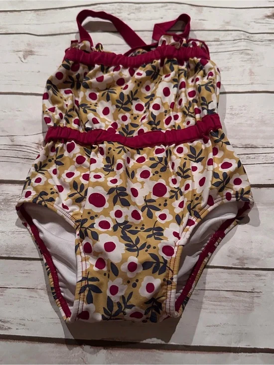 Hanna Andersson floral swimsuit fair pilling size 80