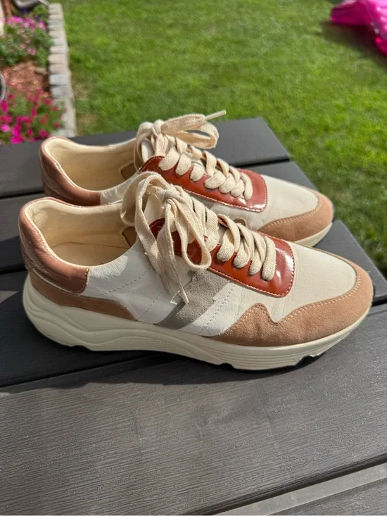 Cream & Brown Slip-On Sneaker