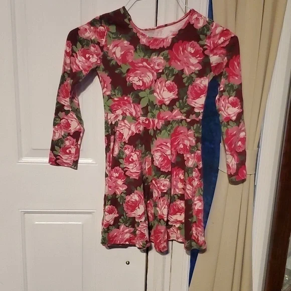 Childrens Place Girls Dres 👗 Size M 7/8 Pink and White Floral Dress Lightweight