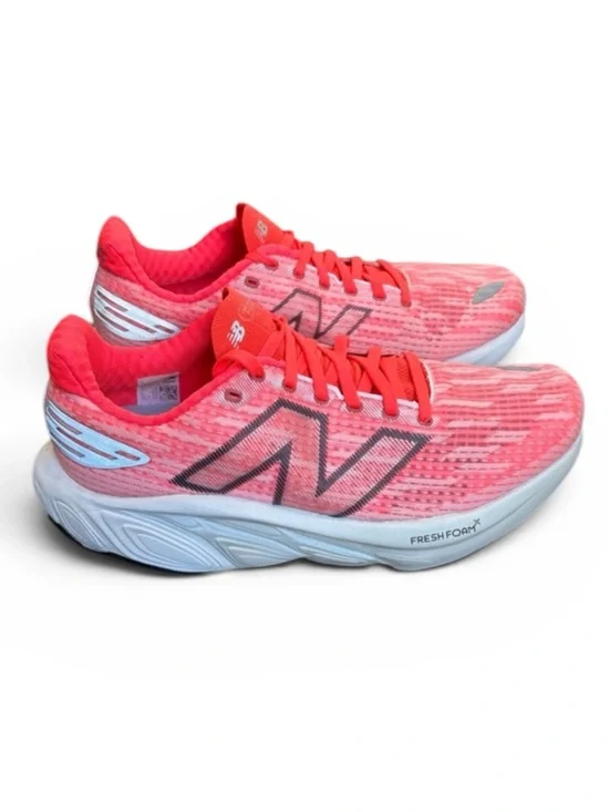 New Balance Fresh Foam X Balos Women’s 9.5 Urgent Red Athletic