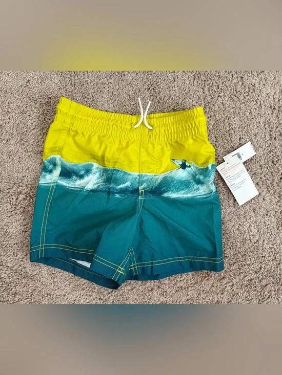 Boys Old Navy swim trunks S/6-7 NWT