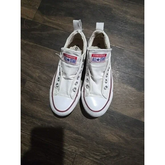 Converse all star sz 5 white low top 1.25
