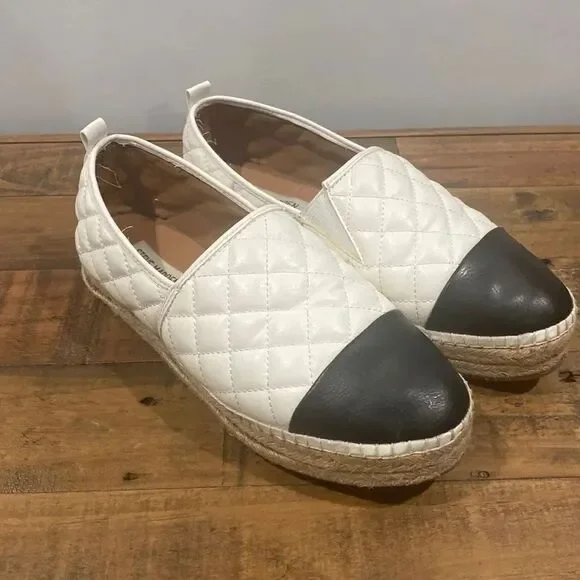 Steve Madden Women’s White Black Palamo Quilted Cap Toe Espadrilles Flats Sz 7.5