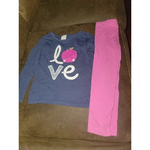 Gymboree charm class love apple top and leggings size 2t‎