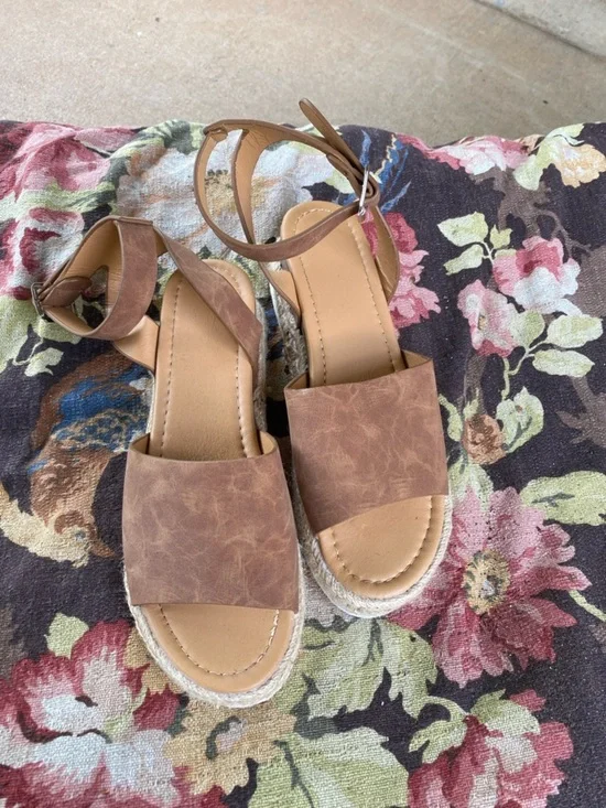 Women’s Brown Ankle-Strap Espadrille Sandals