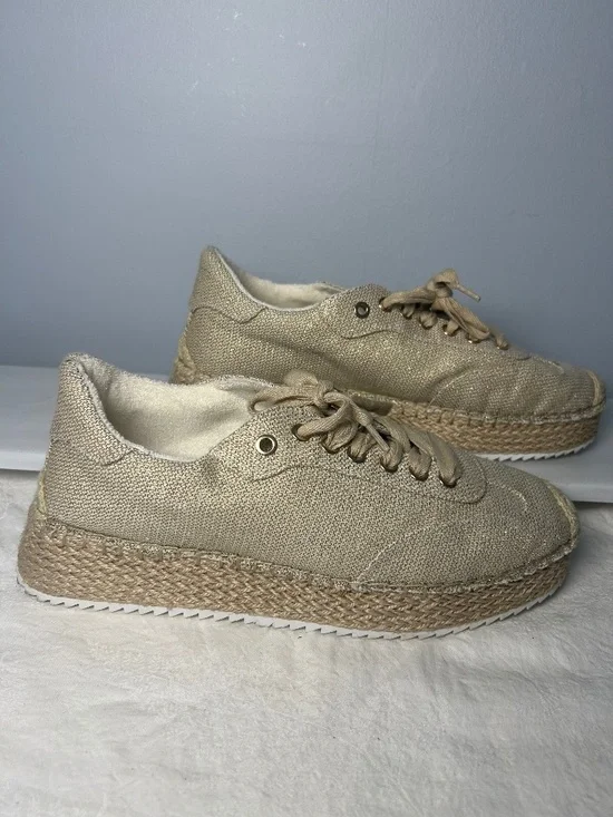 JLO Jennifer Lopez Lonlan Comfort Sneakers Women's Size 10M Tan/gold