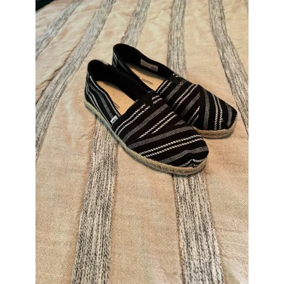 TOMS Alpargata Black White Striped Rope Espadrille Slip On Flats Womens 6.5