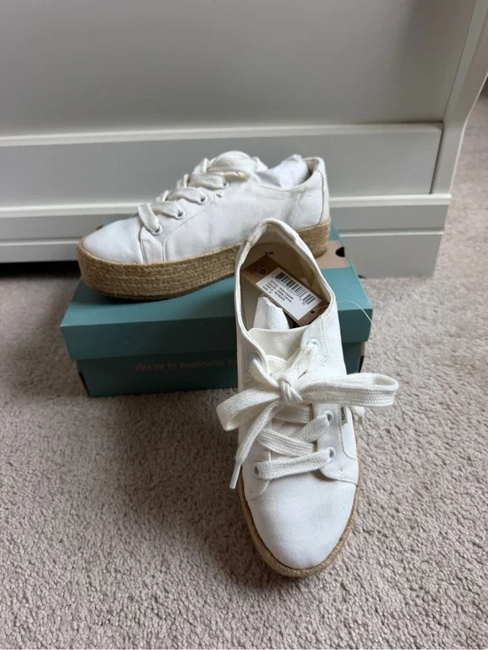 Tom’s Women's White Canvas Platform Sneakers with Espadrille Sole