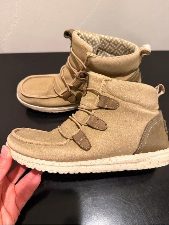 Hey Dude Kids Tan Cozy High-Top Boots