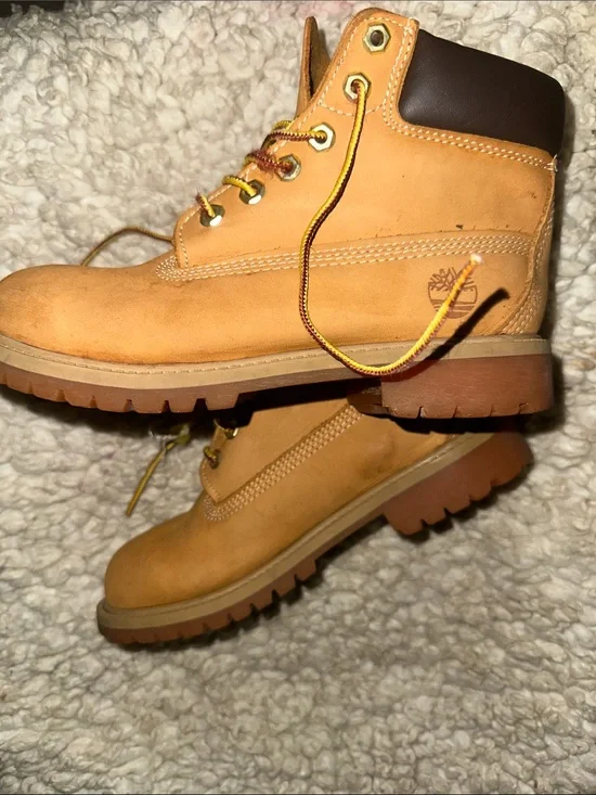 Kids Size 3M Tan Lace-Up Work Timberland Boots - Comfortable Outdoor Shoes