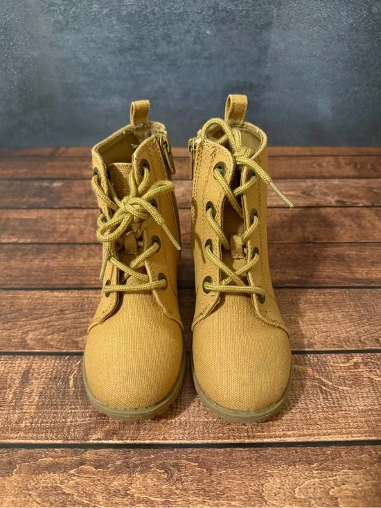 Old Navy Kids Mustard Canvas Lace-Up Boots