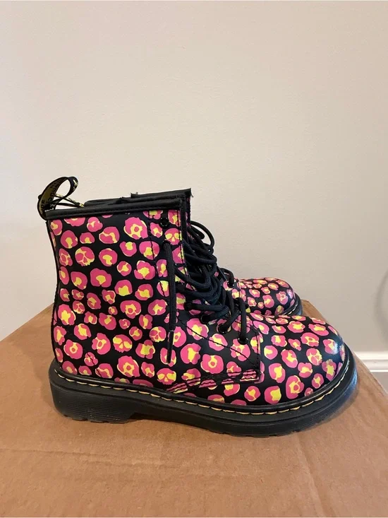 Dr. Martens Kids Pink and Yellow Leopard Print Lace-Up Boots