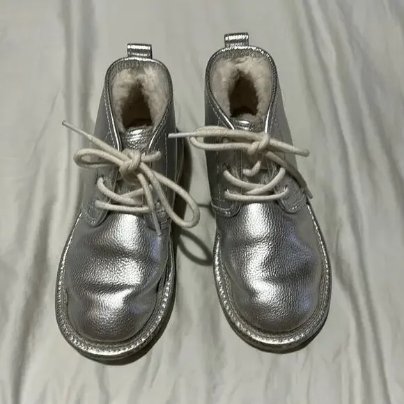 Ugg 1 Neumel silver leather ankle boot lace up non marking soles euc no scuffs