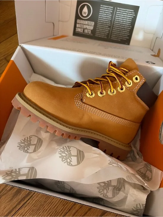 Timberland Kids Tan Waterproof Lace-Up Boots