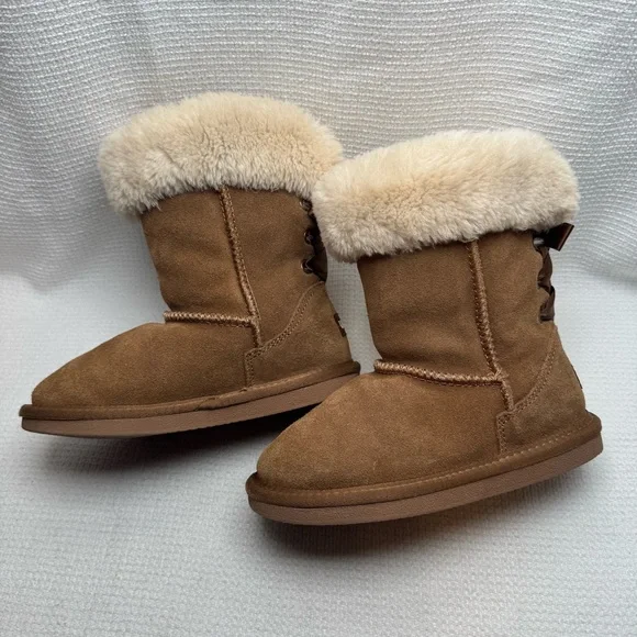 Lamo Tan Kids Suede Boots with Cream Fur, Youth-Little Girl Size 1