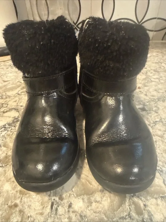 UGGS BLACK Ankle Boots