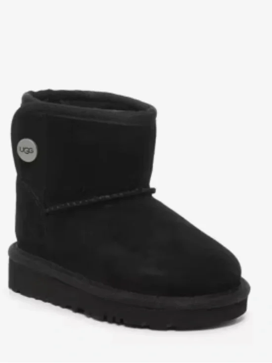 Black uggs