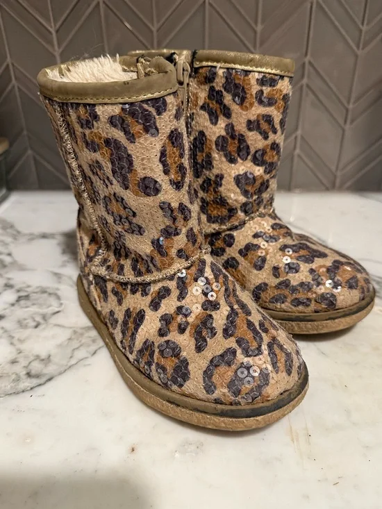 $11 ADD ON Nordstrom Rack boots girls 10c c10‎ Ugg animal print