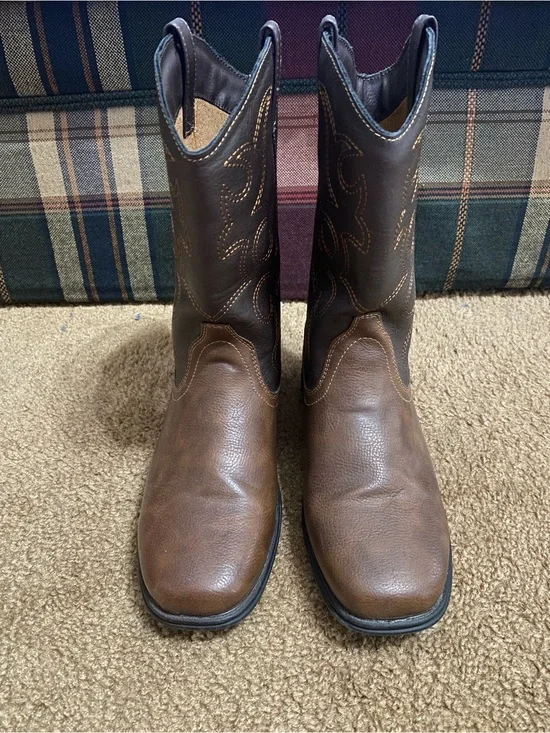 Kids Brown Western Pull-On Boot with Embroidered Shaft