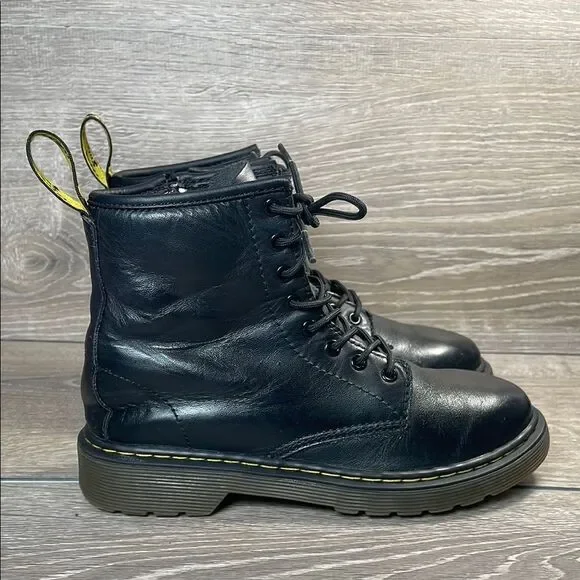 Dr Martens Delaney Little Girl Sz 2 Black Leather 8-Eye Lace Up Zip Combat Boots