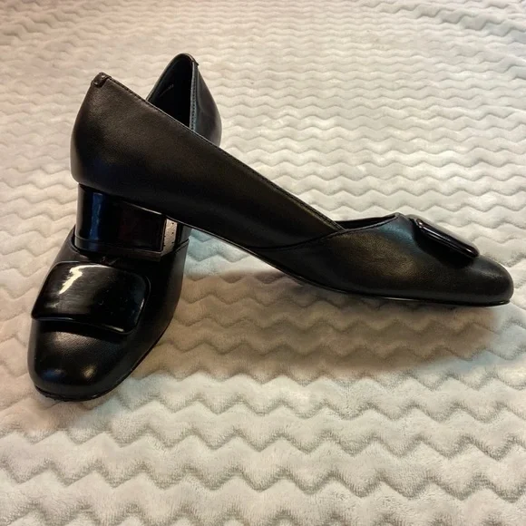 Trotters Loafer 1” Heel in 6.5 Narrow.